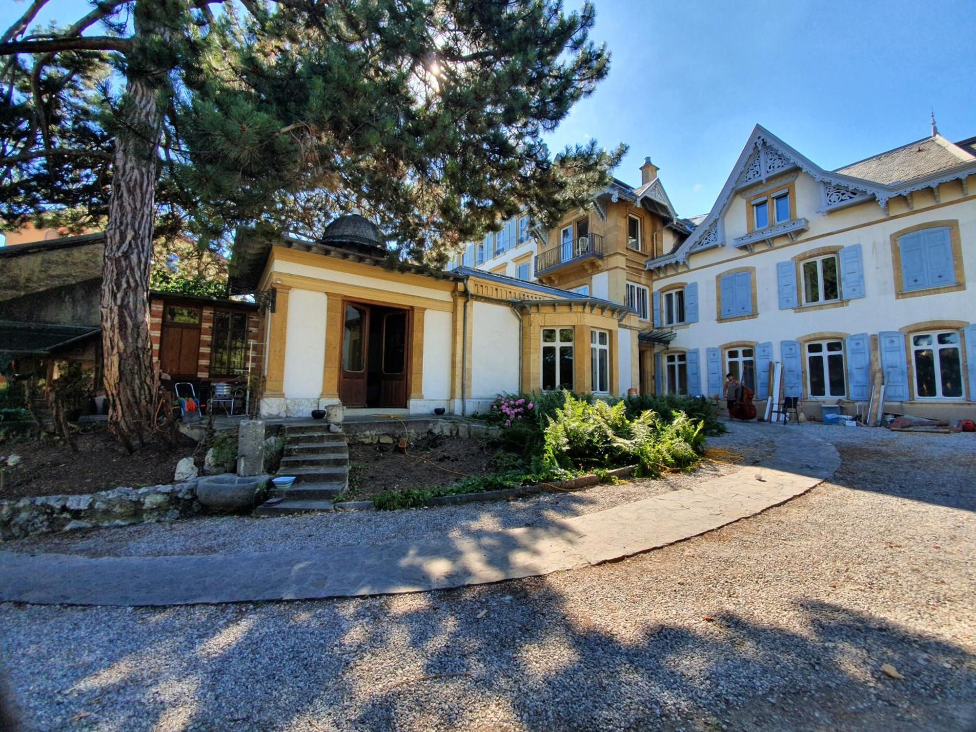 Le Faubourg 29 Hotel Neuchâtel Buitenkant foto